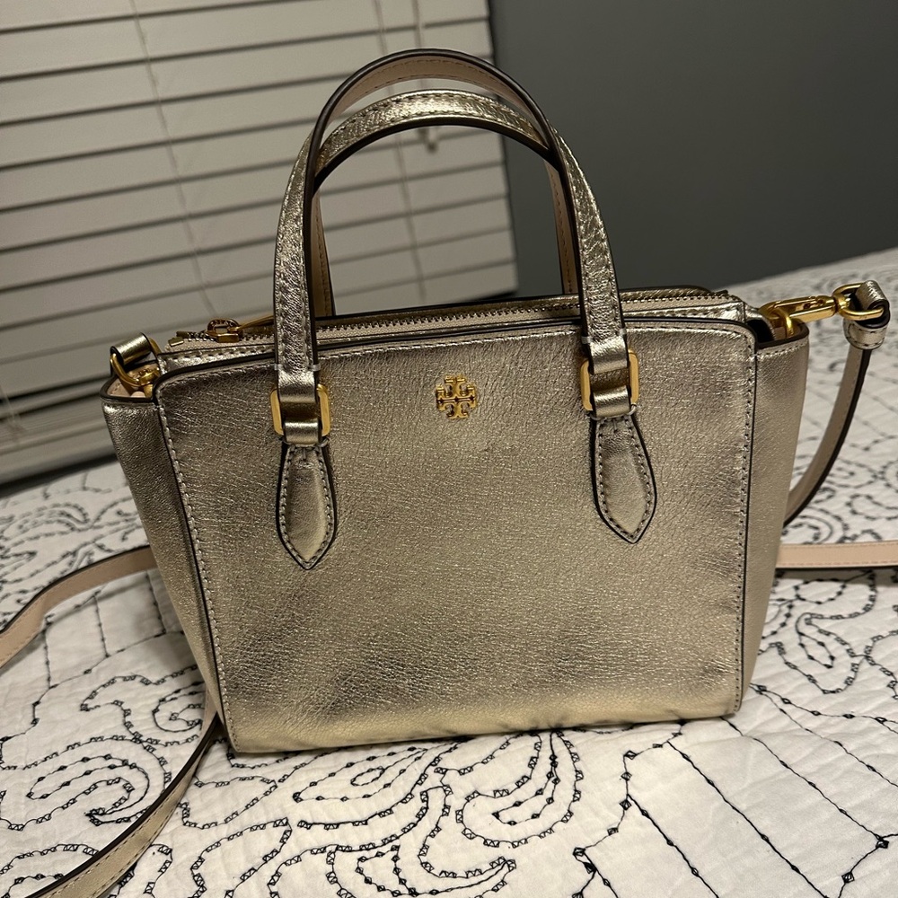 Tory Burch Gold Handbag 🥰🥰🥰